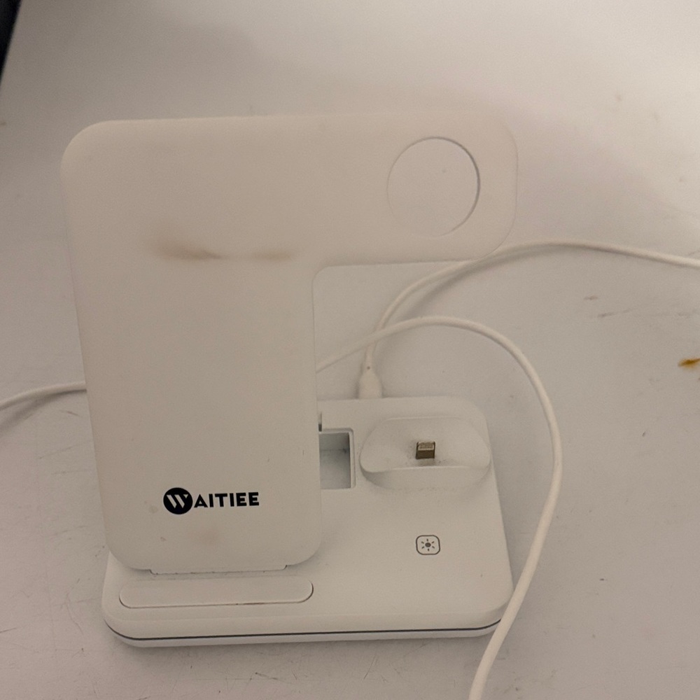 Apple White Charging Dock